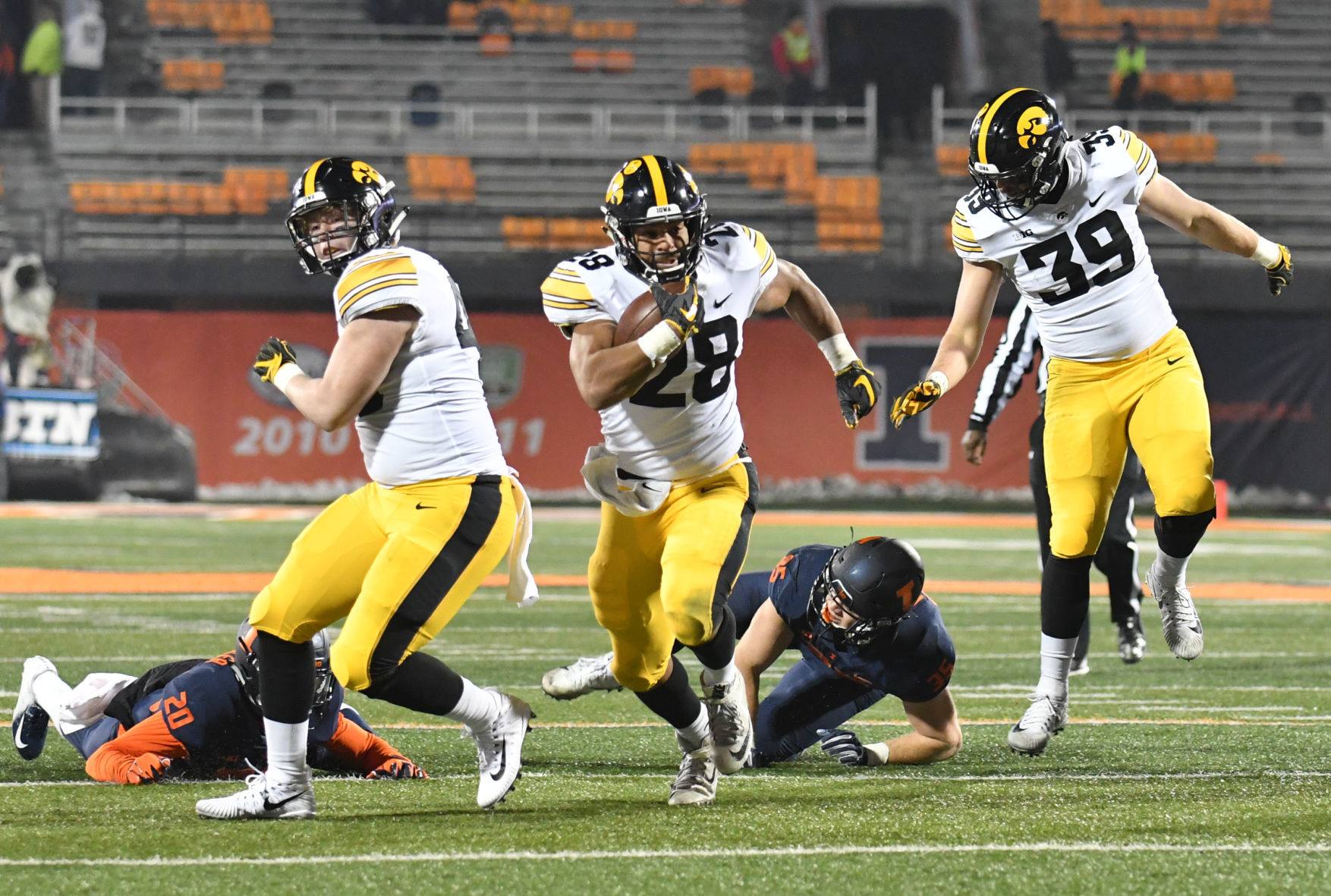 111718-iowaillinois-081a.jpg